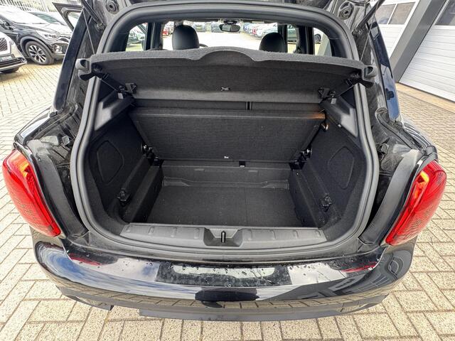 Mini ONE 5-Deurs 1.5 Business Edition | Navigatie | Carplay | Leer/stof bekleding