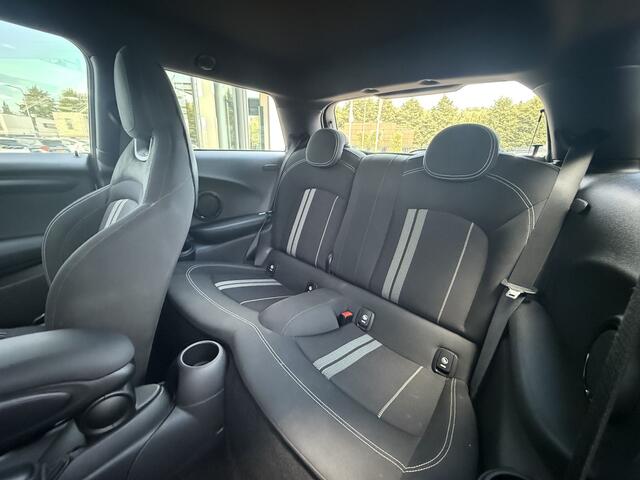 Mini ONE 3-Deurs 1.5 JCW-PAKKET,PDC,STOELVERWARMING