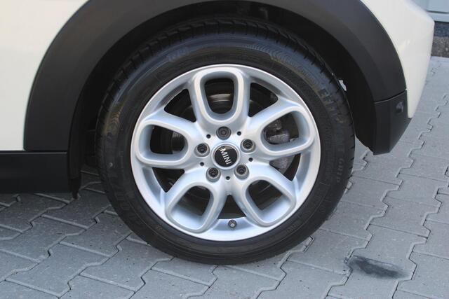 Mini ONE 3-Deurs 1.5 | Incl. 12 maanden garantie | Cruise control | Apple carplay | Airco | Stoelverwarming | Parkeersensoren | Navigatie | Bluetooth |