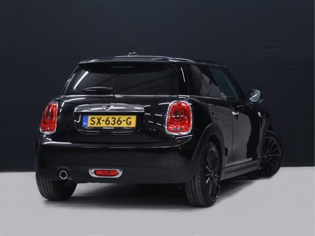 Mini ONE 3-Deurs 1.5 Salt [APPLE CARPLAY, CRUISE CONTROL, SPORT STUUR LEDER, NAVIGATIE, AIRCO, START STOP SYSTEEM, MIDNIGHTBLACK METAAL LAK, ALARMKLASSE 3, NIEUWSTAAT]