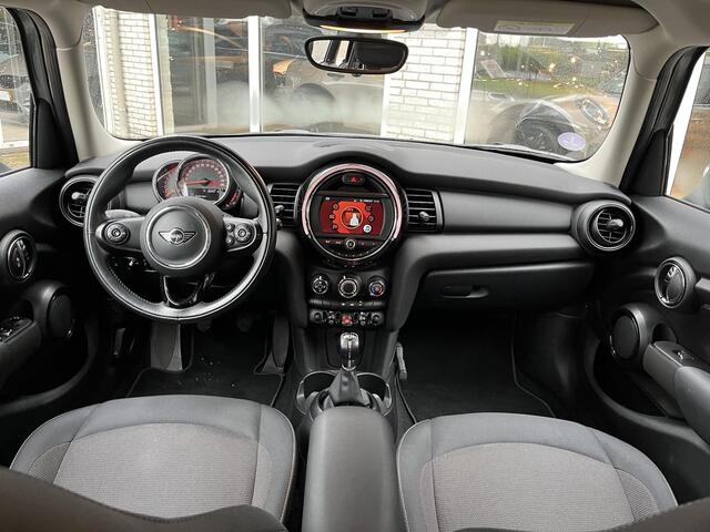 Mini ONE 5-Deurs 1.5 First Apple Carplay Navigatie PDC 18"