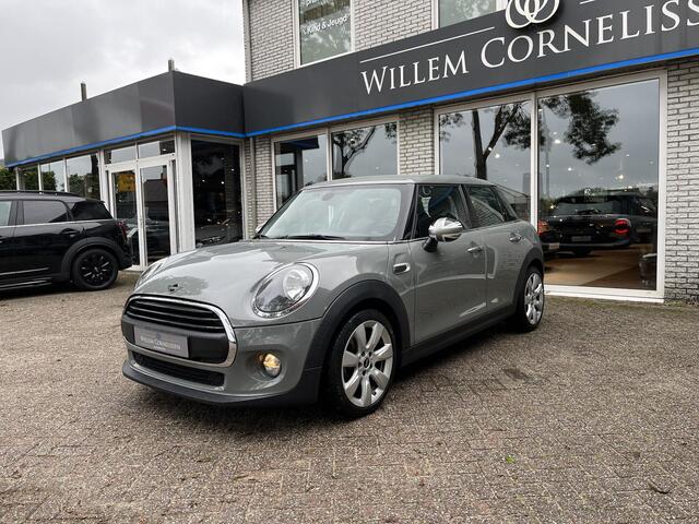 Mini ONE 5-Deurs 1.5 First Apple Carplay Navigatie PDC 18"