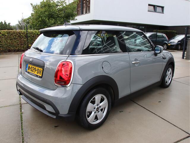 Mini ONE 3-Deurs 1.5 Essential Stoelvw, Camera, Carplay, Matrix FULL LED Zomeractie!