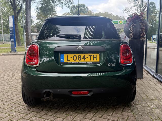 Mini ONE 3-Deurs 1.5 Chili | Climate control | PDC | LM Velgen | Stoelverwarming |