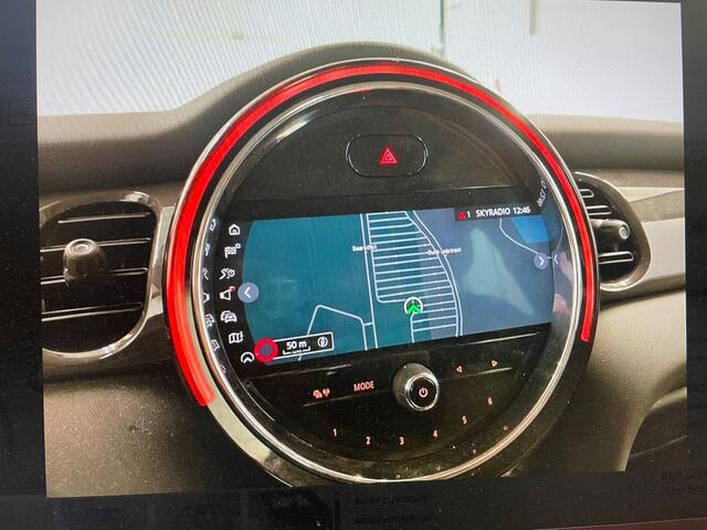 Mini ONE 5-Deurs 1.5 Essential NAVI / PDC / CLIMA / CRUISE / LMV