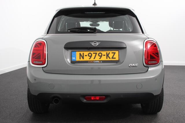 Mini ONE 1.5 Automaat One Pepper Matrix Led koplampen Climate Control Parkeersensoren Cruise Control Adaptive Stoelverwarming Union Jack lampen Camera – foto 5