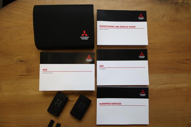 Mitsubishi ASX 1.6 HEV AT First Edition Automaat NL-Auto, Luxe uitvoering