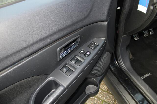 Mitsubishi ASX 1.6 Cleartec Connect Pro Cruise control, Airco, Apple carplay/Android auto, 18" LM velgen, Bluetooth, Radio/CD, Wordt verwacht