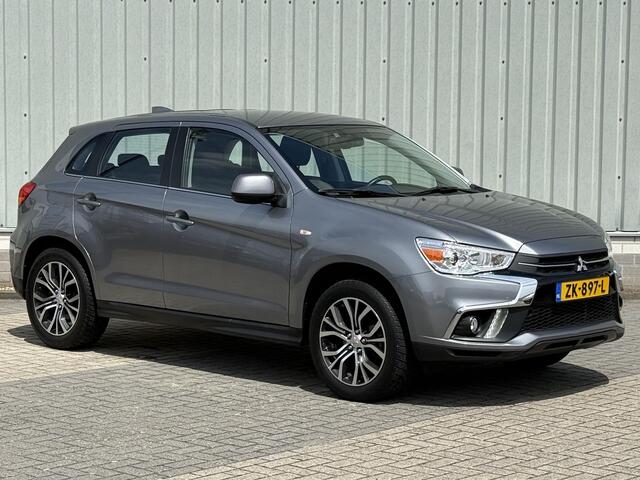 Mitsubishi ASX 1.6 Cleartec Connect Pro / Trekhaak 1.200 KG Trekgewicht / Lichtmetalen Velgen / Navigatie / Cruise Control / Privacy Glass / Achteruitrijcamera / Parkeersensoren / Apple CarPlay & Android Auto /