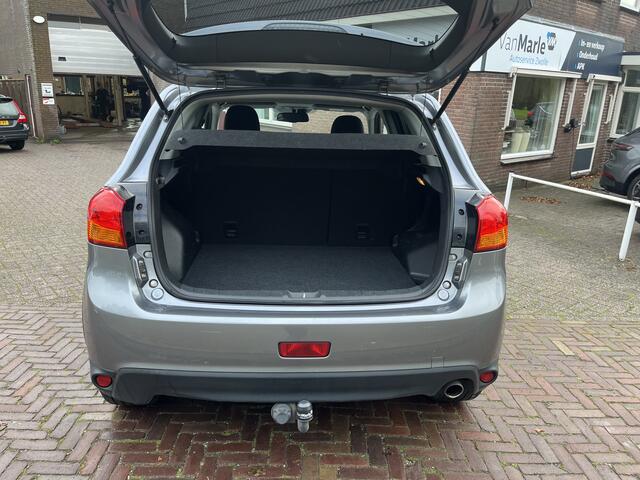 Mitsubishi ASX 1.6 Cleartec Intense TREKHAAK CLIMA CARPLAY CRUISE