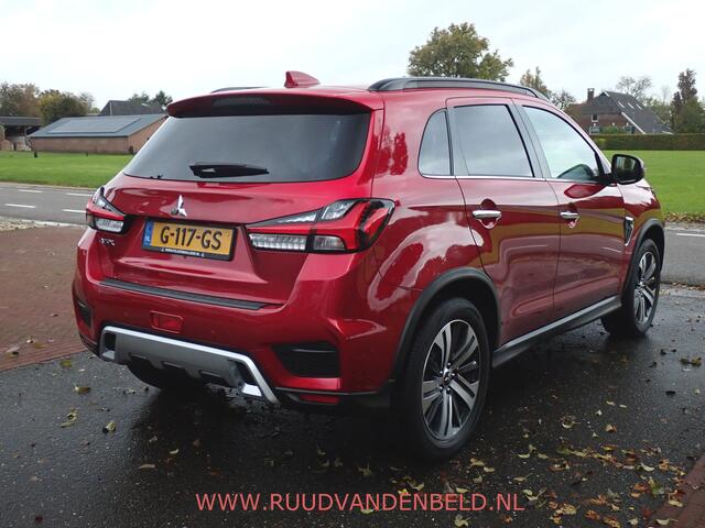 Mitsubishi ASX 2.0 Instyle PANODAK/SPORTLEER/CAMERA/NAVI/CARPLAY