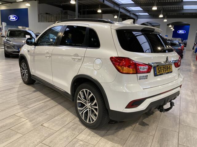 Mitsubishi ASX 1.6 Cleartec 117 pk Connect Pro | Trekhaak | Camera | 18" | Apple Carplay | 4 seiz. banden | Xenon | Keyless entry