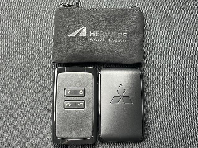 Mitsubishi ASX 1.8 HEV AT Intense Automaat / ¤2000,- Voordeel Op de Nieuwprijs / NIEUW uit voorraad leverbaar! / Achteruitrijcamera / Navigatie via Apple Carplay & Android Auto / Keyless Entry & Start / Verwarmde Voorstoelen / Cruise- en Climate Control / Parkeersensore