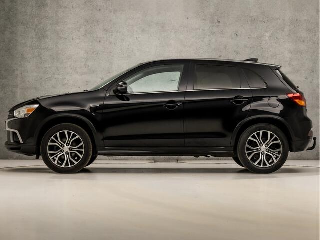 Mitsubishi ASX 1.6 Cleartec Sport (APPLE CARPLAY, NAVIGATIE, CLIMATE, LEDER/ALCANTARA, CAMERA, KEYLESS, GETINT GLAS, SPORTSTOELEN, CRUISE, XENON, NIEUWSTAAT)