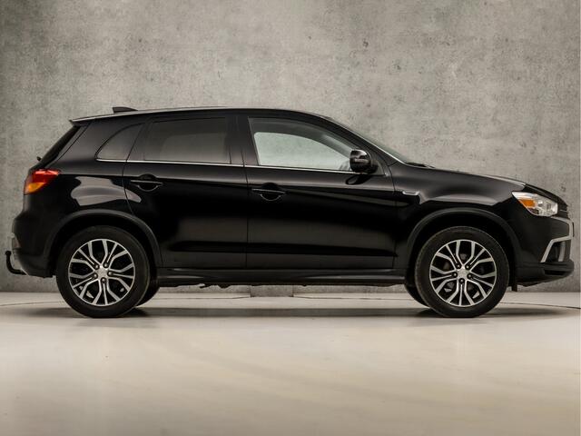 Mitsubishi ASX 1.6 Cleartec Sport (APPLE CARPLAY, NAVIGATIE, CLIMATE, LEDER/ALCANTARA, CAMERA, KEYLESS, GETINT GLAS, SPORTSTOELEN, CRUISE, XENON, NIEUWSTAAT)