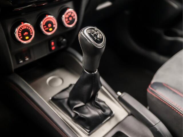 Mitsubishi ASX 1.6 Cleartec Sport (APPLE CARPLAY, NAVIGATIE, CLIMATE, LEDER/ALCANTARA, CAMERA, KEYLESS, GETINT GLAS, SPORTSTOELEN, CRUISE, XENON, NIEUWSTAAT)