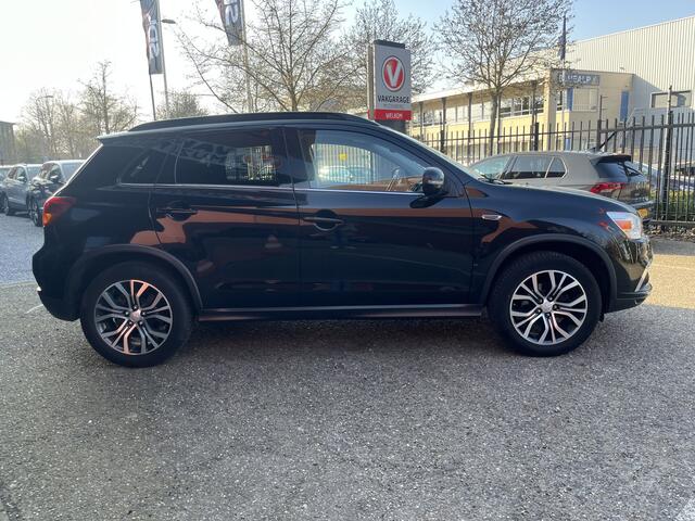 Mitsubishi ASX 1.6 Cleartec Intense // KEYLESS // TREKHAAK // CRUISE // CAMERA // NAVI+CARPLAY // STOELVERWARMING //