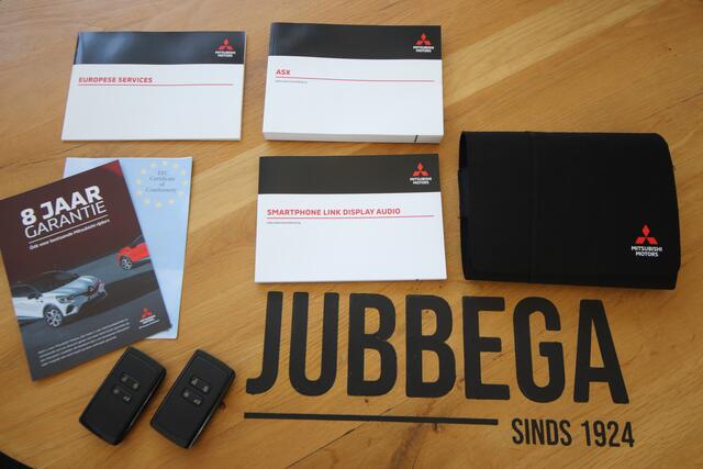 Mitsubishi ASX 1.6 HEV AT First Edition NL-Auto, Zwart dak, Dig. Dashboard