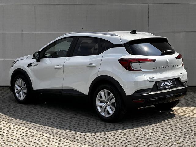 Mitsubishi ASX 1.8 HEV AT Intense / ¤ 3.000,- Voordeel op de nieuwprijs! / 8 Jaar Fabrieksgarantie / Achteruitrijcamera / Navigatie via Apple Carplay & Android Auto / Keyless Entry & Start / Verwarmde Voorstoelen / Cruise- en Climate Control /