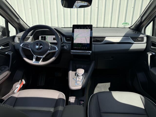 Mitsubishi ASX 1.6 HEV AT Instyle / Schuif- Kanteldak / Lederen Bekleding / Harman Kardon Audio / Navigatie / Stoel & Stuurverwarming / Voorruitverwarming / 18" Lichtmetalen Velgen /