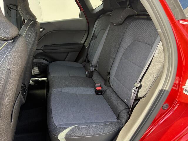 Mitsubishi ASX 1.8 HEV AT Intense+ / € 3.000,- Voordeel op de Nieuwprijs / 8 Jaar Fabrieksgarantie / Achteruitrijcamera / Stuur- en Stoelverwarming / Voorruitverwarming / Keyless Entry & Start / Navigatie via Apple Carplay & Android Auto / Adaptieve Cruise Control / Climate Control