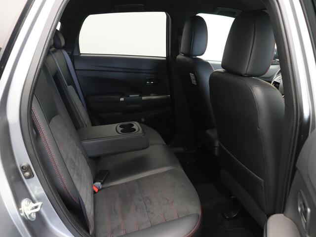Mitsubishi ASX 2.0 Intense | Stoelverwarming | Achteruitrij Camera | Trekhaak |Climate Control | Lederen Bekleding | Led Dimlicht |