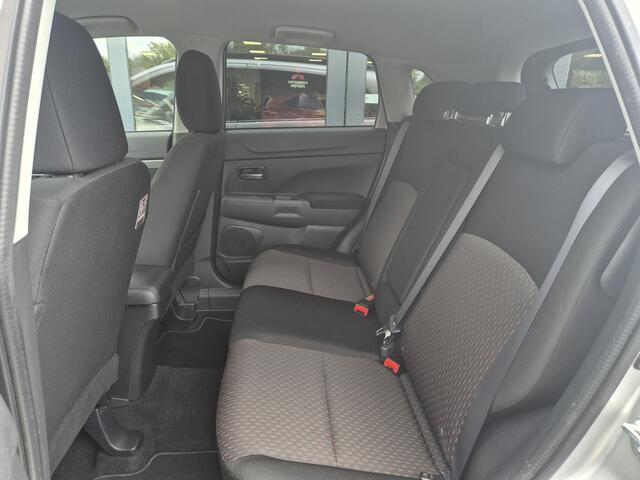 Mitsubishi ASX 1.6 Cleartec Connect Pro | Dealeronderhouden | Climatronic | AppleCarplay / AndroidAuto | Allseason banden | Afneembare Trekhaak |