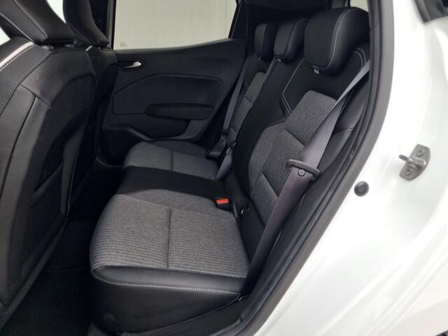 Mitsubishi COLT 1.6 HEV Intense+ Automaat / Navigatie / Camera / Dodehoekdetectie / Stoelverwarming / Stuurverwarming