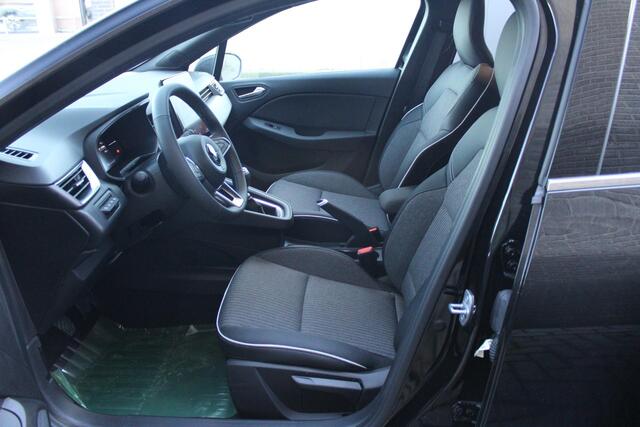 Mitsubishi COLT 1.0T MT Intense+ Cruise/Climate control, 17"LM velgen, Camera, Apple carplay/Android auto, Parkeersensoren V+A