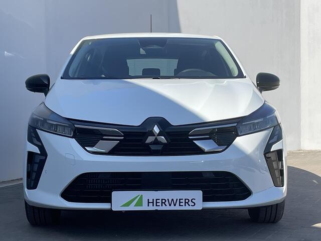 Mitsubishi COLT 1.0T MT Intense / Stoel- en Stuurverwarming / Achteruitrijcamera / Cruise control / Apple Carplay/Android Auto / 8 Jaar Fabrieksgarantie /