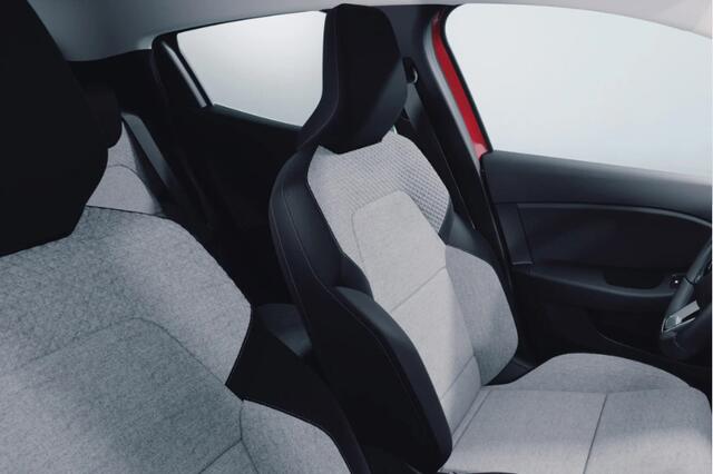 Mitsubishi COLT 1.6 HEV Intense Uit voorraad leverbaar | 8 jaar garantie