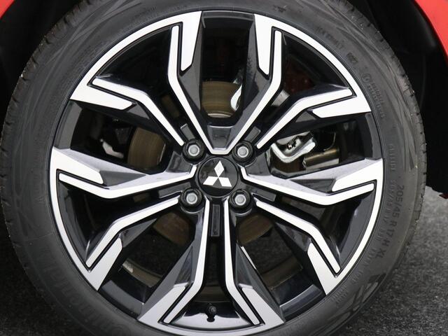 Mitsubishi COLT 1.6 HEV Instyle / Bose / Navigatie + Apple Carplay/Android Auto / Climate Control / Stoel- + Stuurverwarming / Cruise Control Adaptief /