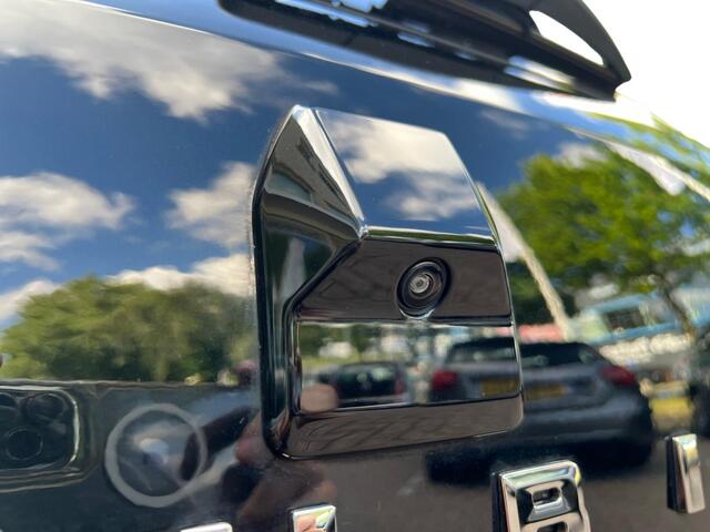 Mitsubishi COLT 1.6 HEV First Edition | STOELVERWARMING | APPLE CAR PLAY / ANDROID AUTO | CAMERA | 17" VELGEN | GARANTIE 2032 |