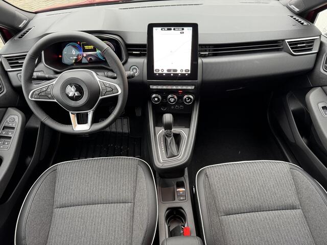 Mitsubishi COLT 1.6 HEV Instyle / Navigatie / Half Lederenbekleding / BOSE Audio / Stoel- en Stuurverwarming / 17 Inch Wielen / 360 Graden Camera / Automatisch Inparkeren / Apple CarPlay/Android Auto / Adaptive Cruise Control / Climate Control /