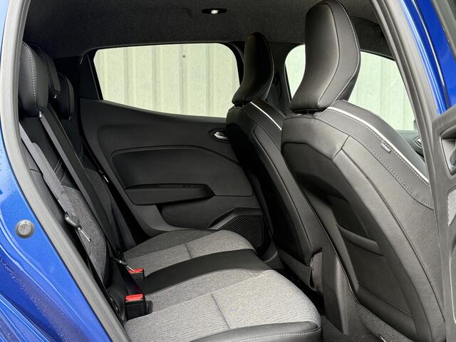 Mitsubishi COLT 1.0T MT Instyle Adaptieve Cruise Control / Climate Control / Stoel & Stuur verwarming / Navigatie / Camera / Böse / Key-less / Apple & Android Carplay
