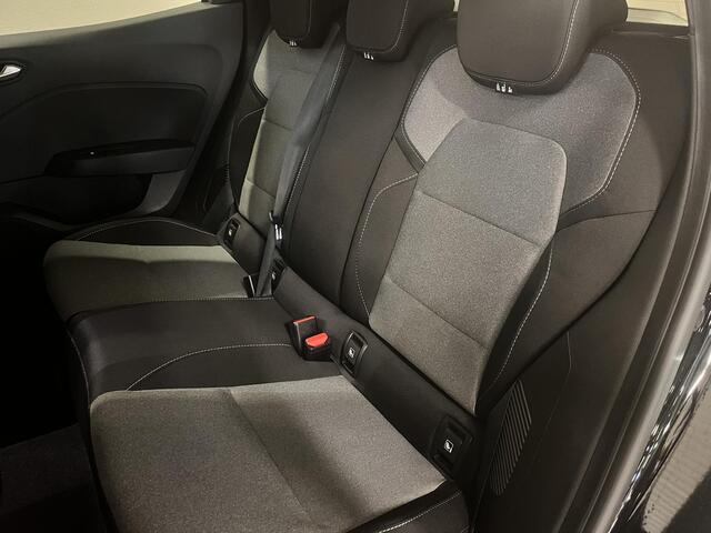 Mitsubishi COLT 1.6 HEV 145 Intense | Van: ¤ 29.900,- nu direct rijklaar uit voorraad leverbaar voor: ¤ 26.445,-!
