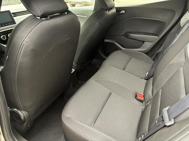 Mitsubishi COLT 1.6 HEV Intense NIEUW UIT VOORRAAD LEVERBAAR | Achteruitrijcamera | Climate Control | 16 inch Lichtmetalen velgen | Parkeersensoren voor en achter | 8 jaar fabrieksgarantie