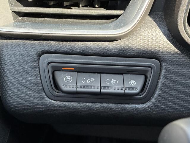 Mitsubishi COLT 1.6 HEV Intense+ | All Seasons