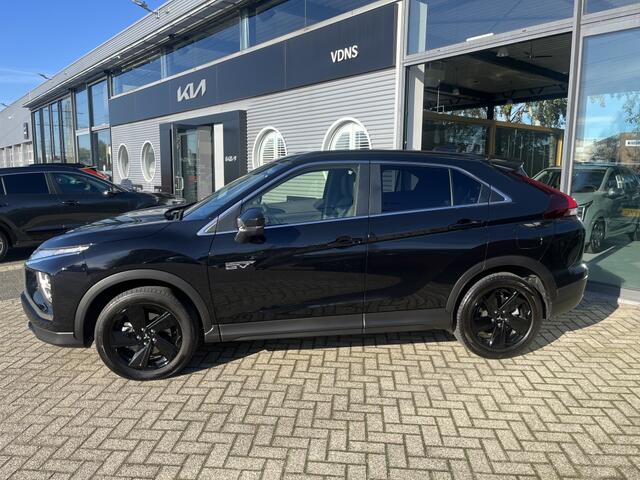 Mitsubishi ECLIPSE 2.4 PHEV Black edition Afneembare Trekhaak/ Navi / Camera
