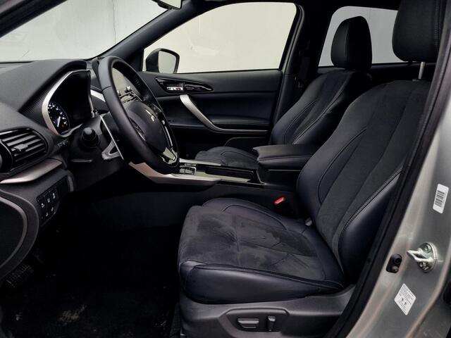 Mitsubishi ECLIPSE Cross 2.4 PHEV Executive S-AWC 4WD Automaat / 1500KG Trekgewicht / Adaptieve Cruise Control / Navigatie / Camera /