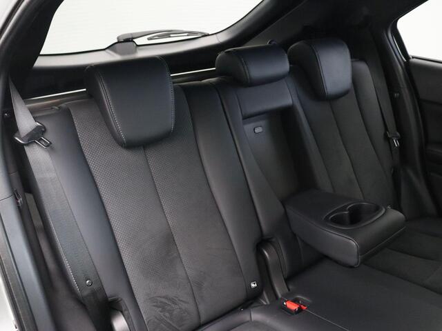 Mitsubishi ECLIPSE Cross 2.4 PHEV Business Executive | Afn. Trekhaak | Achteruitrijcamera | Apple Carplay/Android Auto | 18'' Lichtmetalen Velgen | Stoelverwarming |