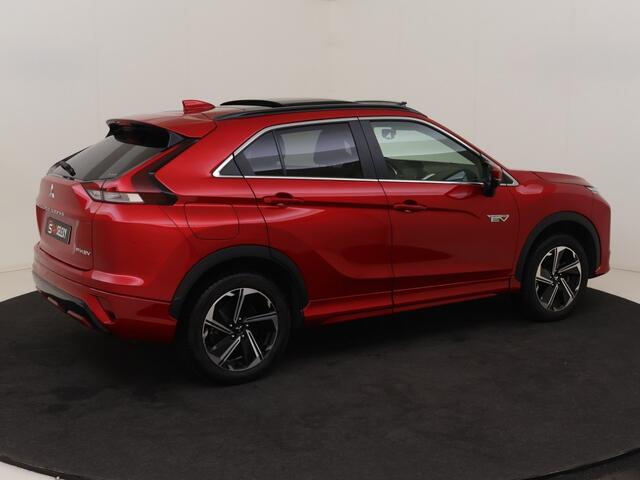 Mitsubishi ECLIPSE PHEV AUTOMAAT LEER | PANO | CARPLAY | WINTERPACK | ADAPTIVE!