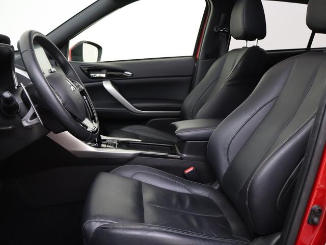 Mitsubishi ECLIPSE PHEV AUTOMAAT LEER | PANO | CARPLAY | WINTERPACK | ADAPTIVE!