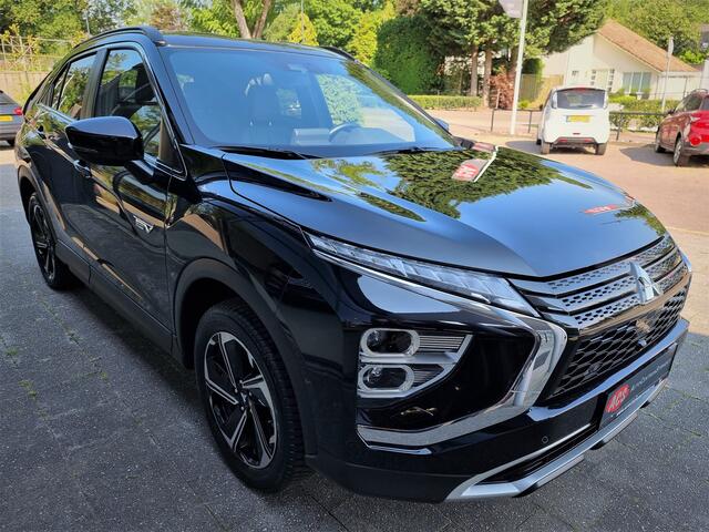 Mitsubishi ECLIPSE Cross 2.4i PHEV Intens+ | Android/Apple | Alcantara | 58dkm | Zeer nette staat!