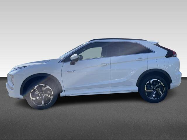 Mitsubishi ECLIPSE Cross 2.4 PHEV Instyle VAN ¤ 47.990,- VOOR ¤ 39.930,-