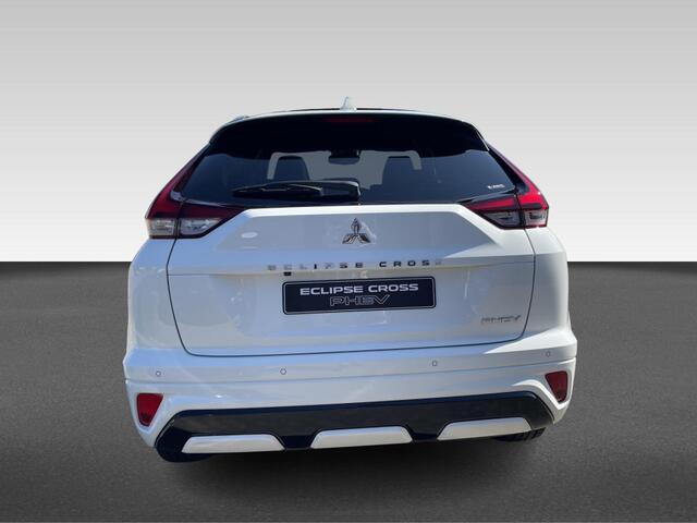 Mitsubishi ECLIPSE Cross 2.4 PHEV Instyle VAN ¤ 47.990,- VOOR ¤ 39.930,-