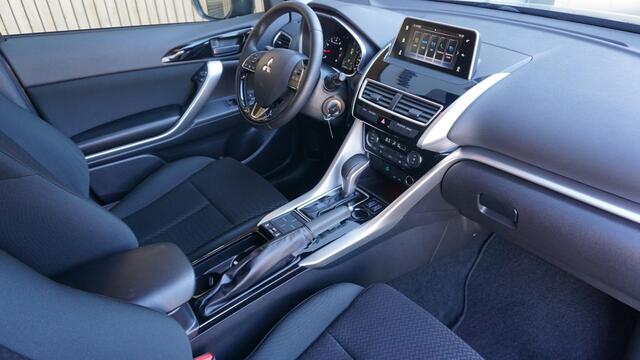 Mitsubishi ECLIPSE Cross 1.5 164pk Automaat DI-T Pure App-Connect 18inch LM Stoelverwarming DAB LED Cruise 117365km!