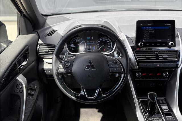 Mitsubishi ECLIPSE Cross 2.4 PHEV Intense+ - Carplay - Camera - LED - Stoel-stuurverwarming - RIjklaar