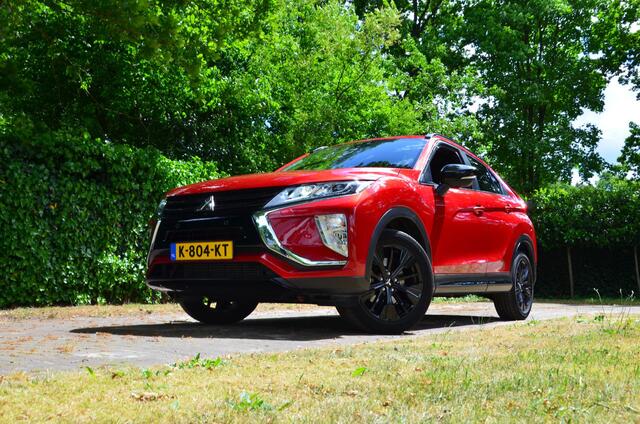 Mitsubishi ECLIPSE Cross 1.5 DI-T Black Edition Automaat/Ecc/Cr-Controle/Pdc/Apple Carplay/Privacy-Glass/18-Inch Lmv/Stoelverwarming/Rondomzicht-Camera/Led/Key-Les Entry
