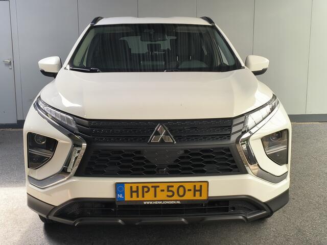 Mitsubishi ECLIPSE Cross 2.4 PHEV Intense Rijklaar + 12 maanden Bovag-garantie Henk Jongen Auto's in Helmond, al 50 jaar service zoals 't hoort!
